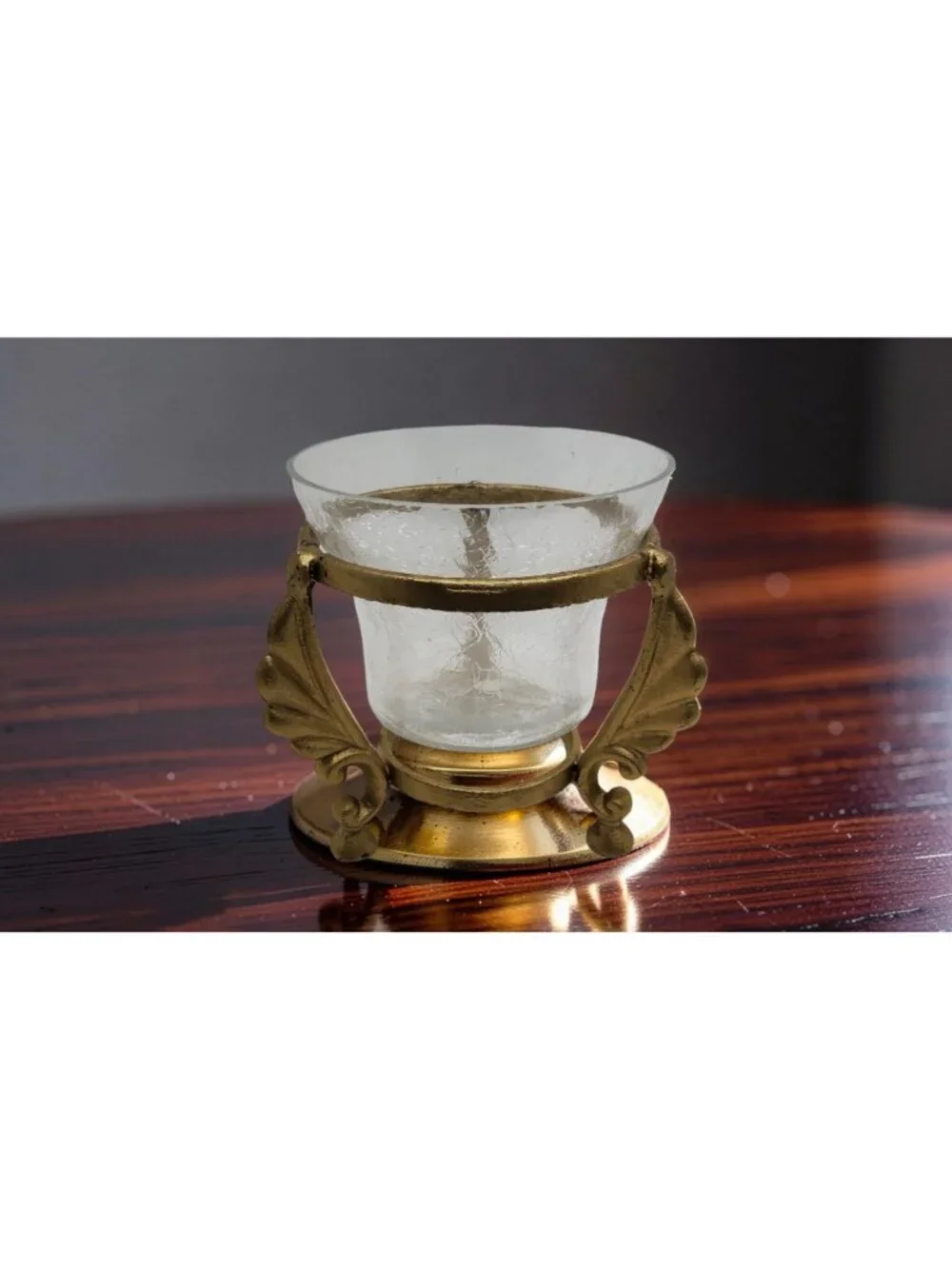 vintage gold color metal leaf design 3-leg crackled glass candle holder. 5.5